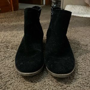 Kensie Heel Boots Size 5